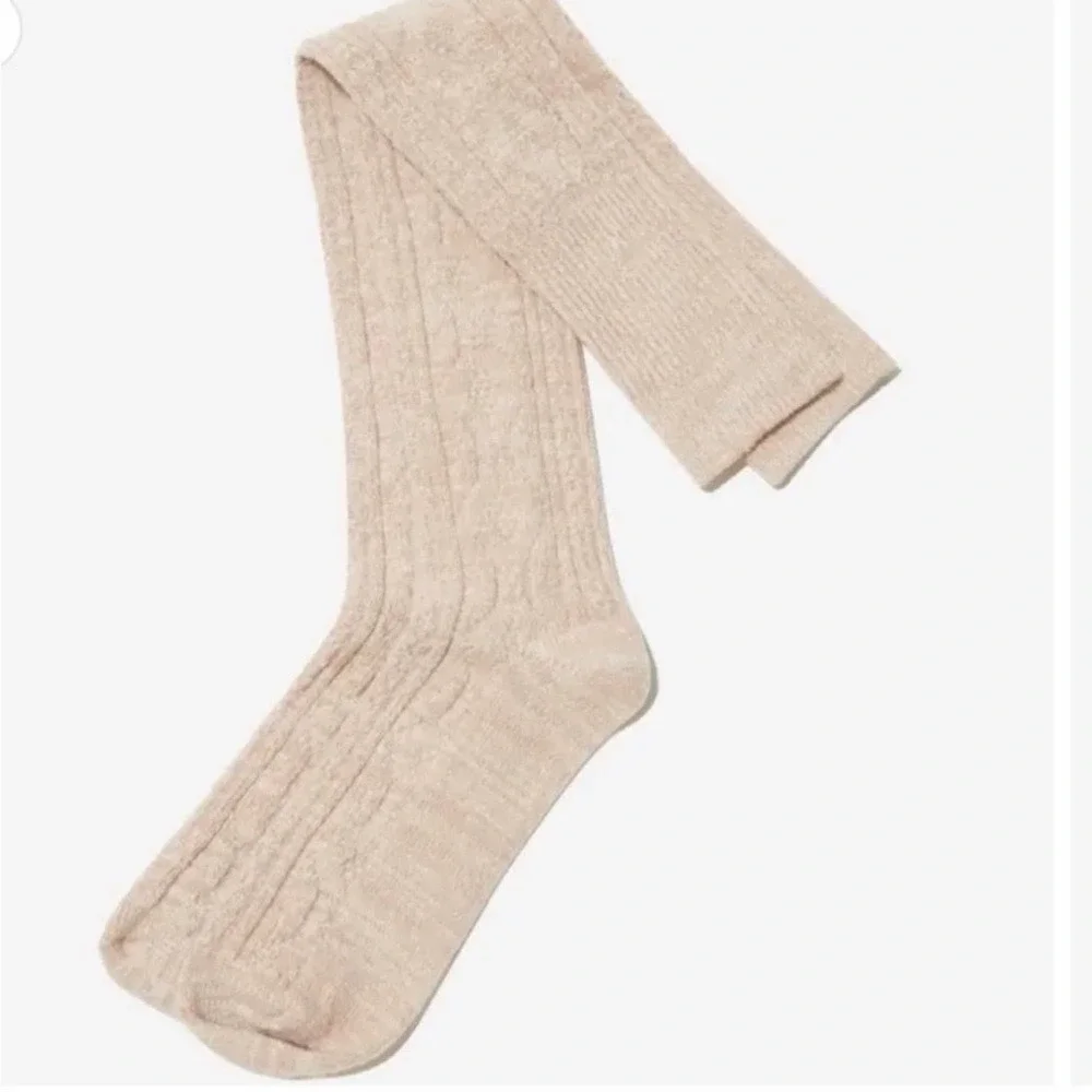 Pudus Sweater‎ Socks Women's Fits Shoe Sizes 6-10 FabFitFun NEW